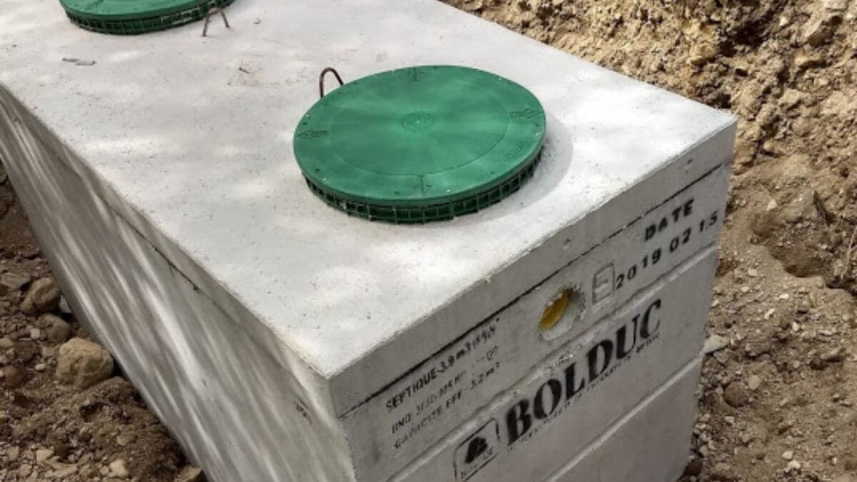 Estudiantes españoles diseñan un prototipo que usa un hidrotornillo para transformar el saneamiento rural, y lo hace de forma autosuficiente