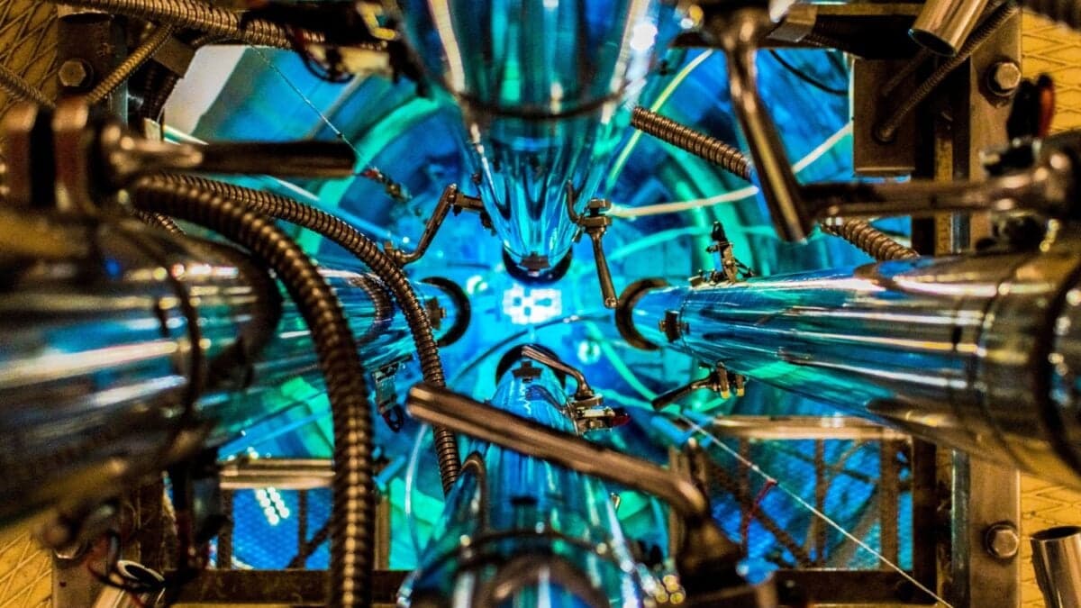 Rusia prueba el primer sistema nuclear con ciclo de combustible cerrado: menos residuos y más energía en un mismo lugar