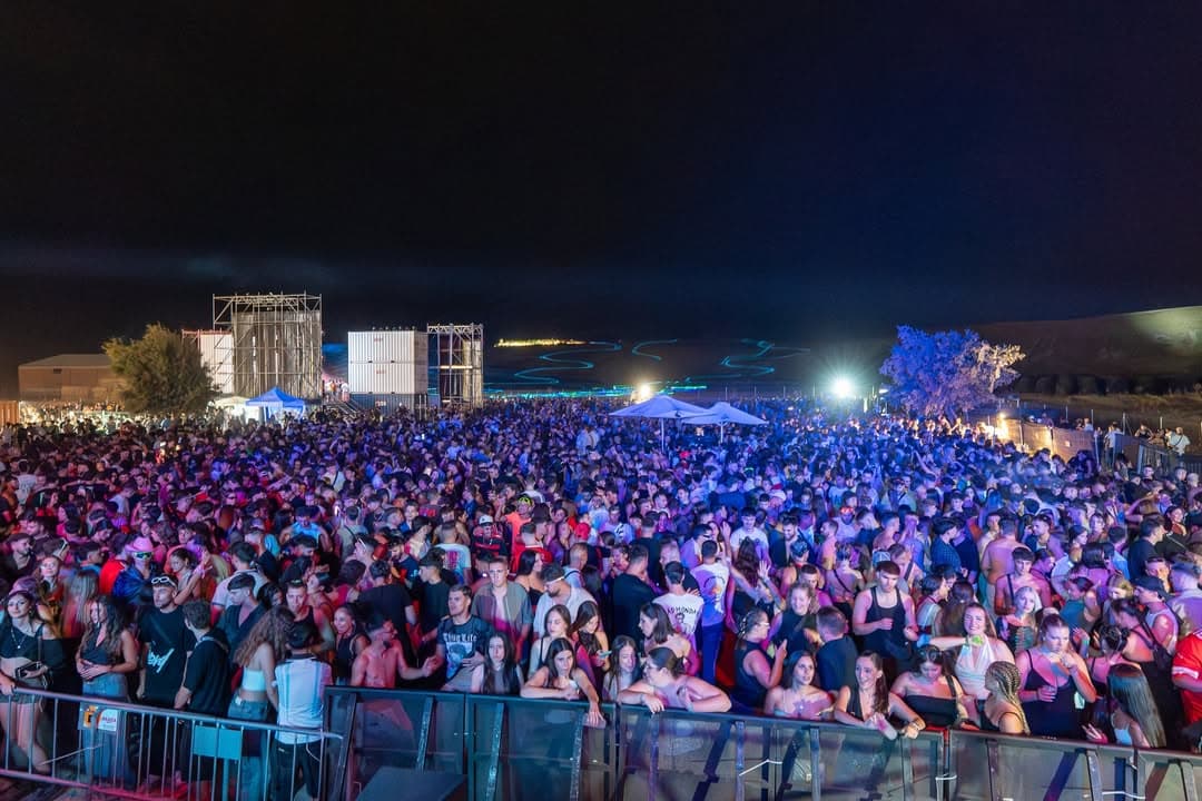 Crazy World presenta su cartel completo