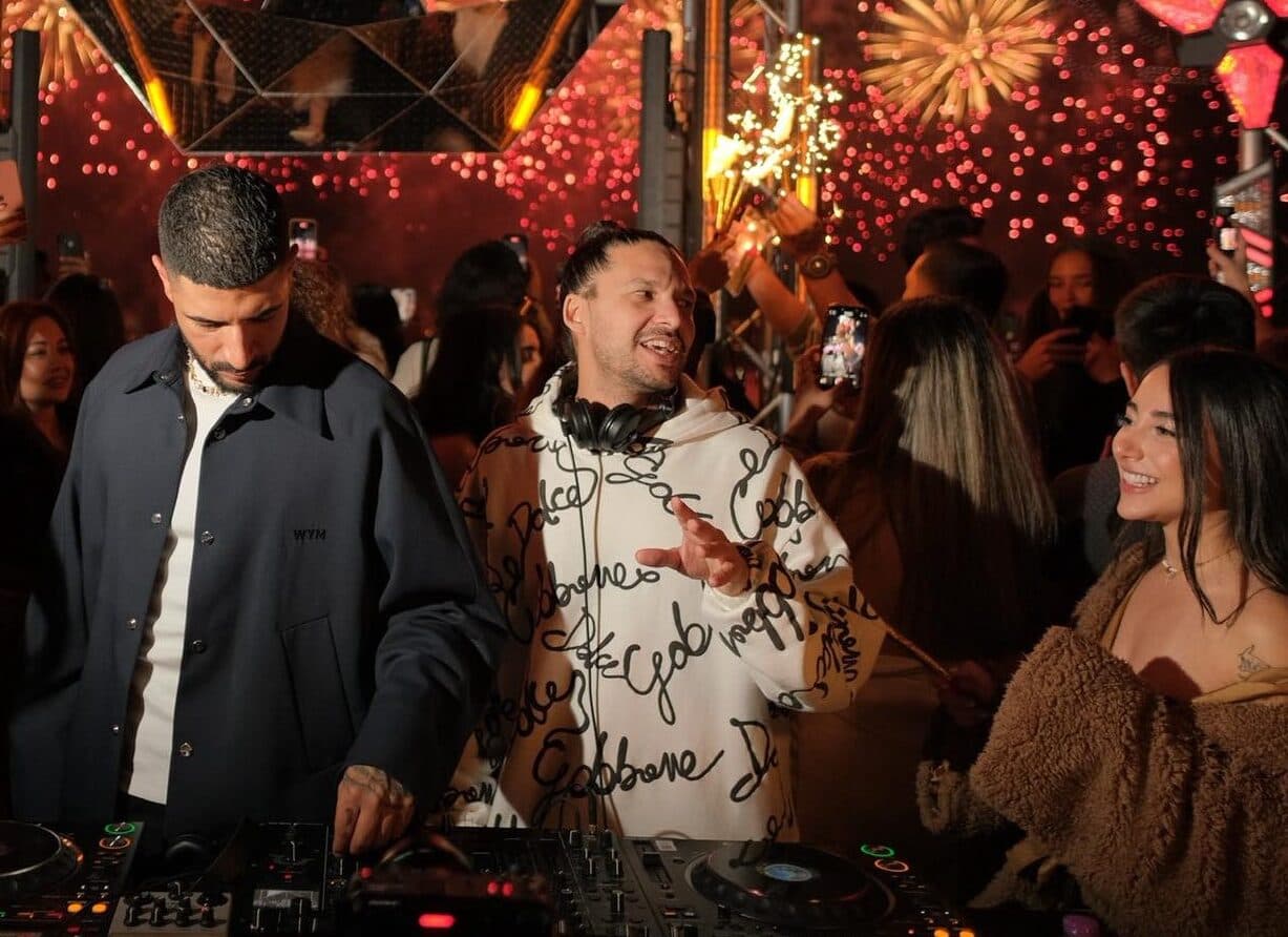 Pinchando y bailando bajo las bombas en Dubái