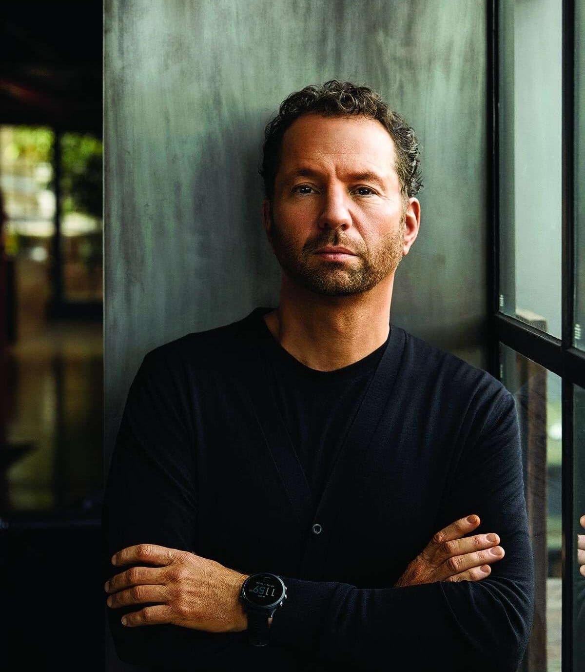 El CEO de Live Nation se distancia de polémicos mensajes sobre “robar”